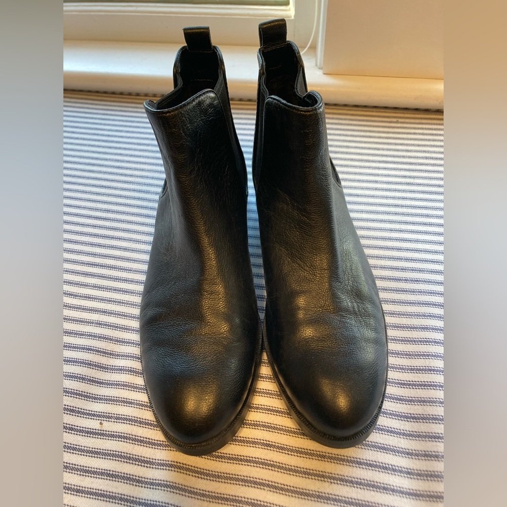 NEW without box Cole Haan Women’s Black Leather Chelsea Ankle Boots - Size 7 - Picture 2 of 8